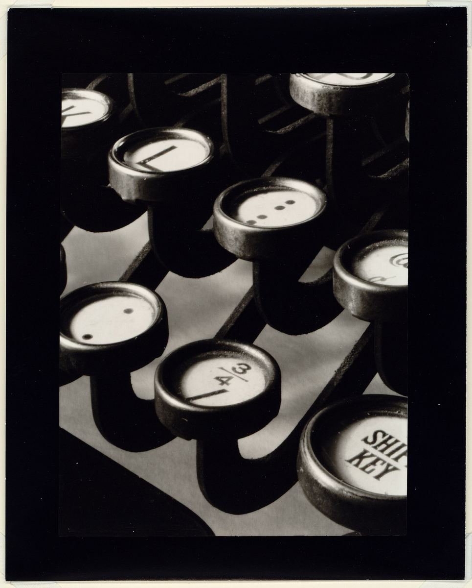 Tasten einer Schreibmaschine, fotografiert um 1920 an der Clarence H. White School of Photography